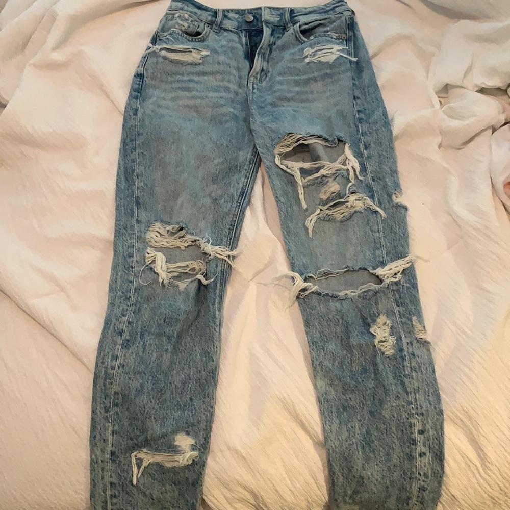 american eagle mom jeans